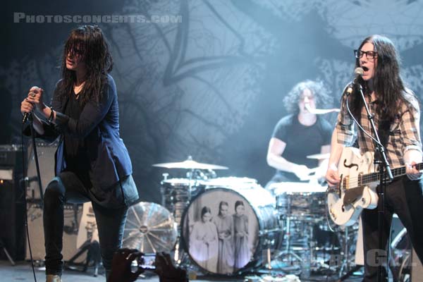 THE DEAD WEATHER - 2009-06-29 - PARIS - La Cigale - Alison Nicole Mosshart - John Anthony Gillis [Jack White] - Jack Michael Lawrence